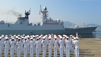 運(yùn)城艦率先啟程，山東艦航母編隊(duì)陸續(xù)返航離港