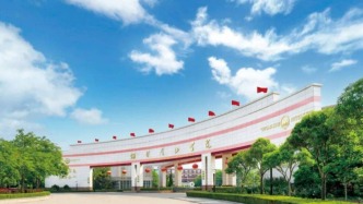 山東煙臺(tái)南山學(xué)院安排專項(xiàng)資金給宿舍安裝空調(diào)