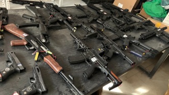 玩具店主售賣水彈槍一審被判非法買賣槍支罪，二審發(fā)回重審