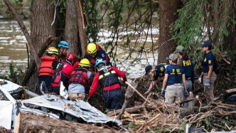 美國得克薩斯州洪災(zāi)已造成至少104人死亡，仍有24人失蹤