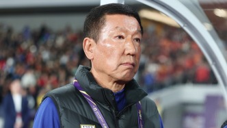 山東泰山隊：主教練崔康熙膝蓋舊傷復(fù)發(fā)，已回韓國治療