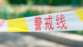 湖北黃石警方通報(bào)27歲男子和21歲女子墜亡：系情侶，排除刑案