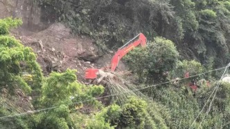 四川雅安天全縣山體垮塌造成5人遇難、2人輕傷