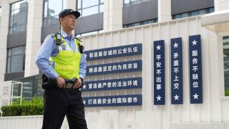 “说谎”12年，这位上海民警为何能获评“诚信之星”？