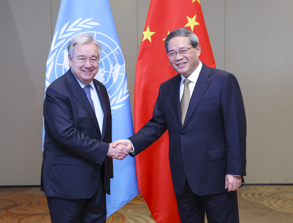 李强会见联合国秘书长古特雷斯
