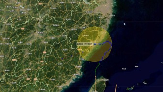 臺(tái)風(fēng)“丹娜絲”8日晚在浙江瑞安市沿海再次登陸