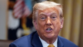 有關(guān)降息、對俄制裁、對烏軍援等，特朗普內(nèi)閣會議信息量極大