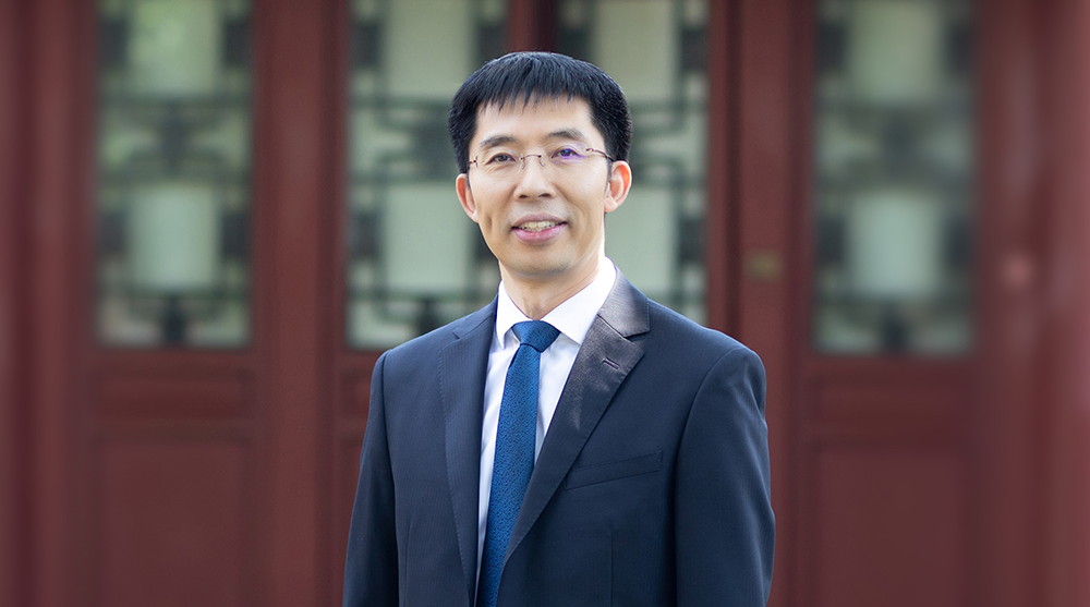 曾嵘出任清华大学常务副校长（正局级）