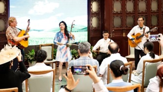 二胡走進華山醫(yī)院，一場音樂雅集為醫(yī)護人員充電