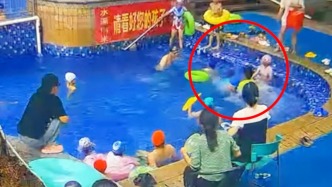 兒童下水瞬間與泳圈分離溺水！夏天使用游泳圈千萬不要這樣做