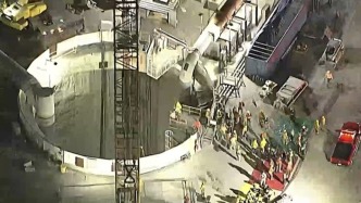 美國洛杉磯發(fā)生一起隧道坍塌事故，造成15人被困