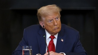 特朗普：8月1日起对加拿大征35%关税，若反制会再加磅