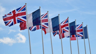 英法首次明确将协调核威慑力量，双方将成立英法核指导小组