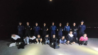 快艇企图运送偷渡出境人员被逼停，广西防城港抓获9名涉案者