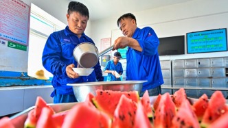 工人日报关注多地发劳动法律监督提示函：高温津贴应足额发放