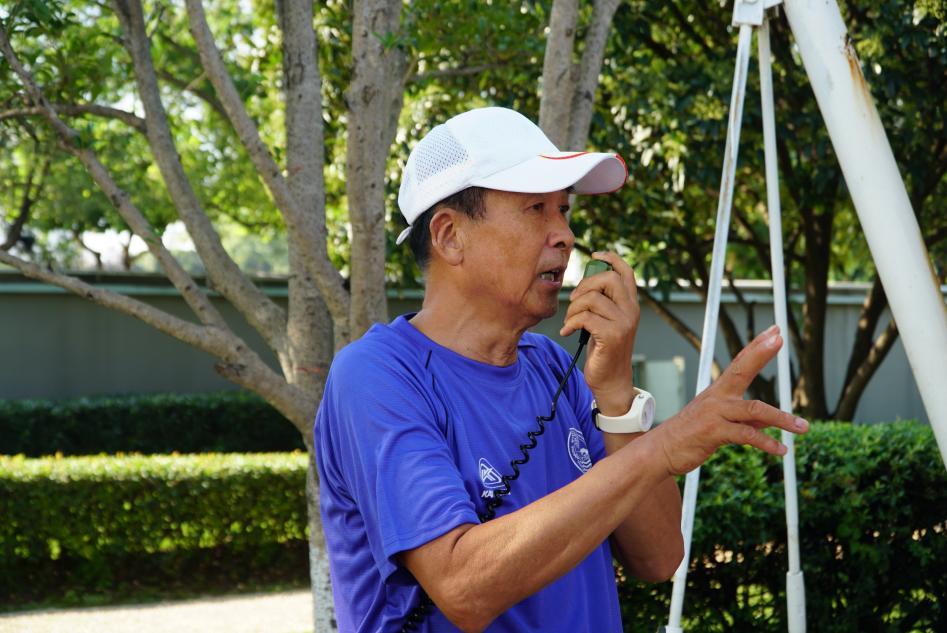 记录中国丨20多年来横渡长江1300多次，70岁老队长谈武汉渡江记忆