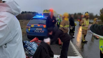 攜程一旅行團(tuán)在新西蘭遇車禍被指未及時(shí)援助，回應(yīng)：極端天氣導(dǎo)致，在討論處理方案