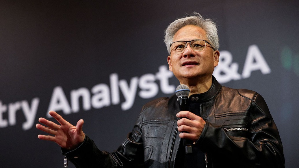 中國(guó)靠英偉達(dá)芯片提升軍力？黃仁勛笑了：美國(guó)多慮了