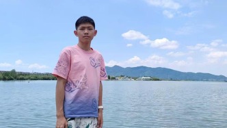 高中生坐飛機到西雙版納后失聯(lián)，安徽合肥警方：正全力查找