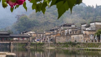 媒體：古鎮(zhèn)村民引導(dǎo)游客逃票，尷尬了誰？
