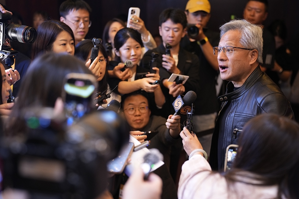 黄仁勋：需要时间提升H20供应链产能