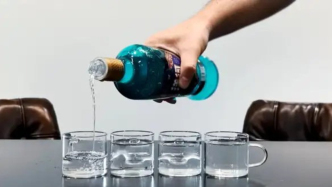 一瓶幾十元，白酒巨頭狂卷光瓶酒