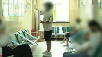 年轻人若过度进行抗衰治疗，随着年龄增长皮肤下垂会更快