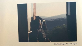 萨尔加多回顾展在沪举办：1973年的那张照片开启摄影之路