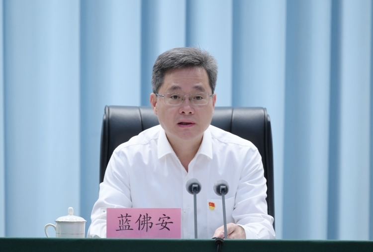 财政部召开警示教育大会暨党组书记讲党课：坚决纠治“舌尖上的歪风”