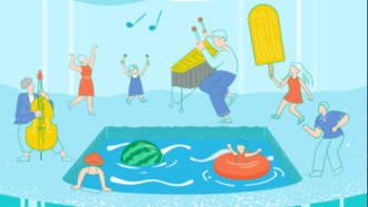 花10多块钱到剧场“艺术纳凉”，月月有大师