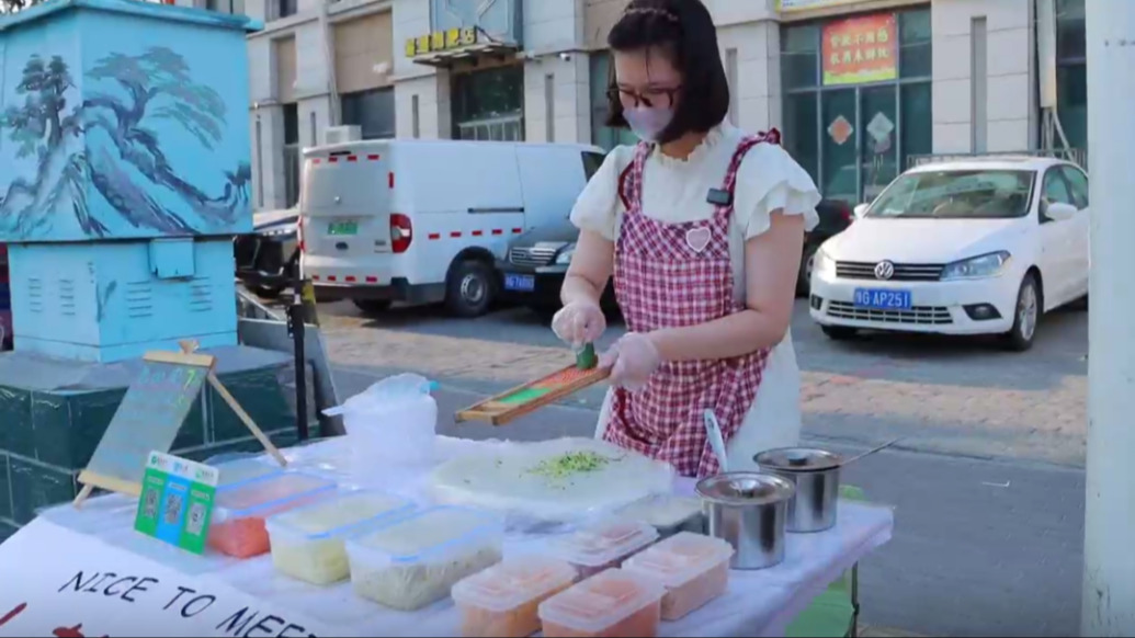 女生高考后自學熬醬擺攤：做一些力所能及的事，幫父母分擔壓力
