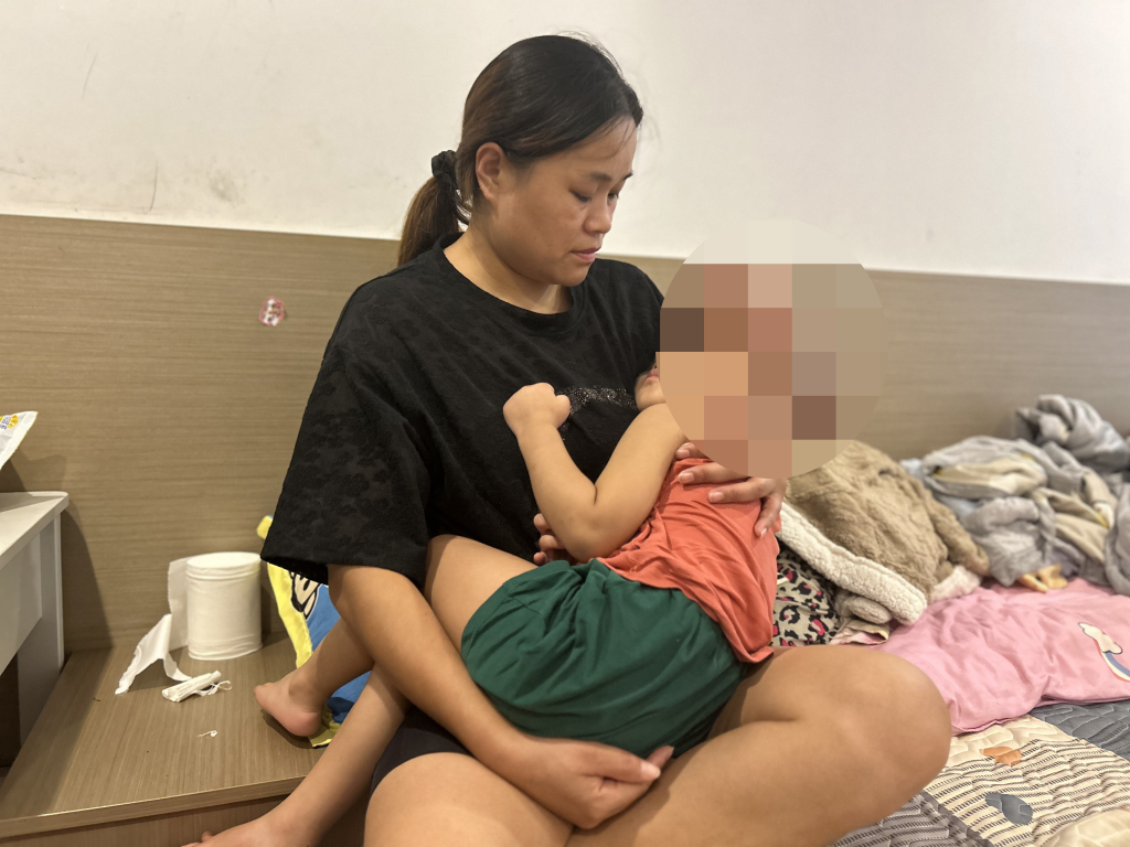 一对母子，决心摘去命运的“巨痣”