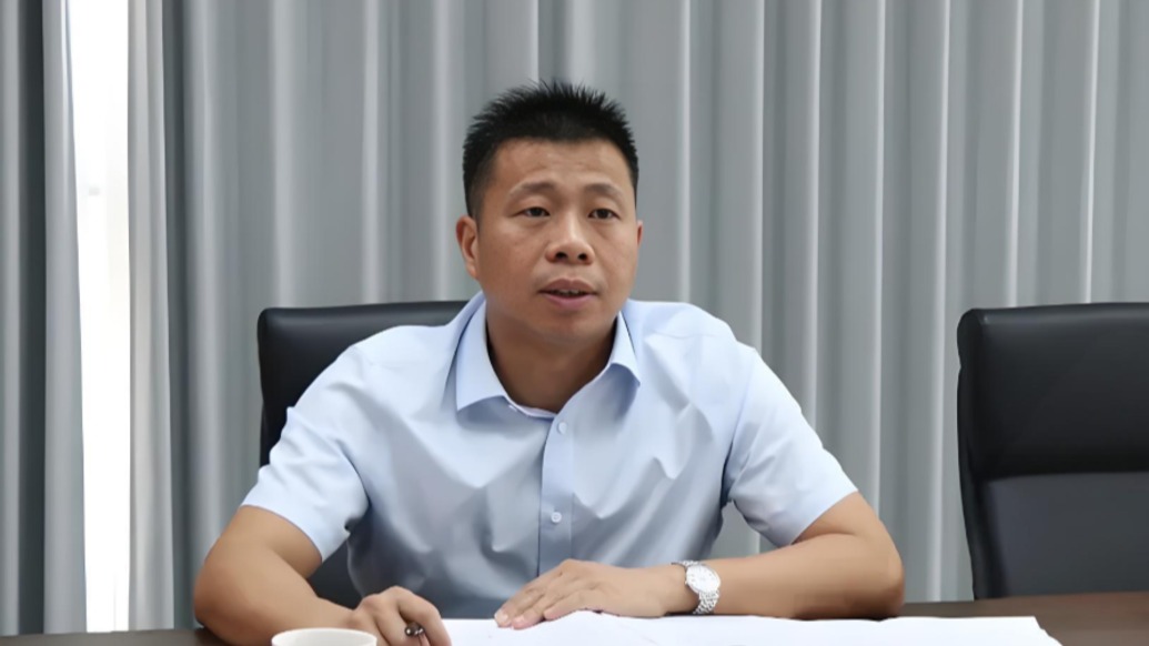 靠“财政”吃“财政”，广西来宾市财政局原局长唐雪芳被双开