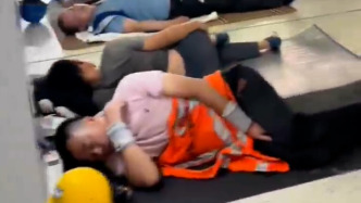 应对酷暑，郑州地铁设立“建设者休息区”