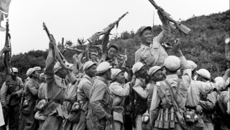历史上的今天｜1953年7月27日《朝鲜停战协定》签订，抗美援朝战争胜利结束