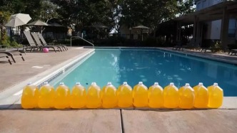 去玩一次水，回來就得了婦科病，公共泳池到底有多臟？