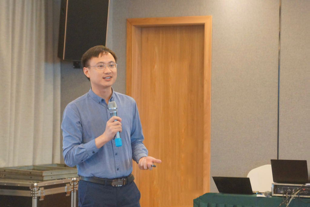 新城图景｜人与城共成长：他见证国产医疗设备技术突破、新城产业版图扩大