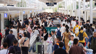 云南鐵路在旅游熱門方向推出旅游計次票，減少游客多次購票