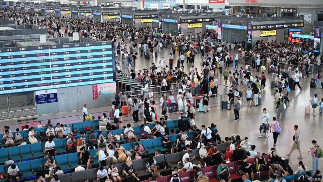 特色旅游需求旺，铁路暑运累计发送旅客3.41亿人次