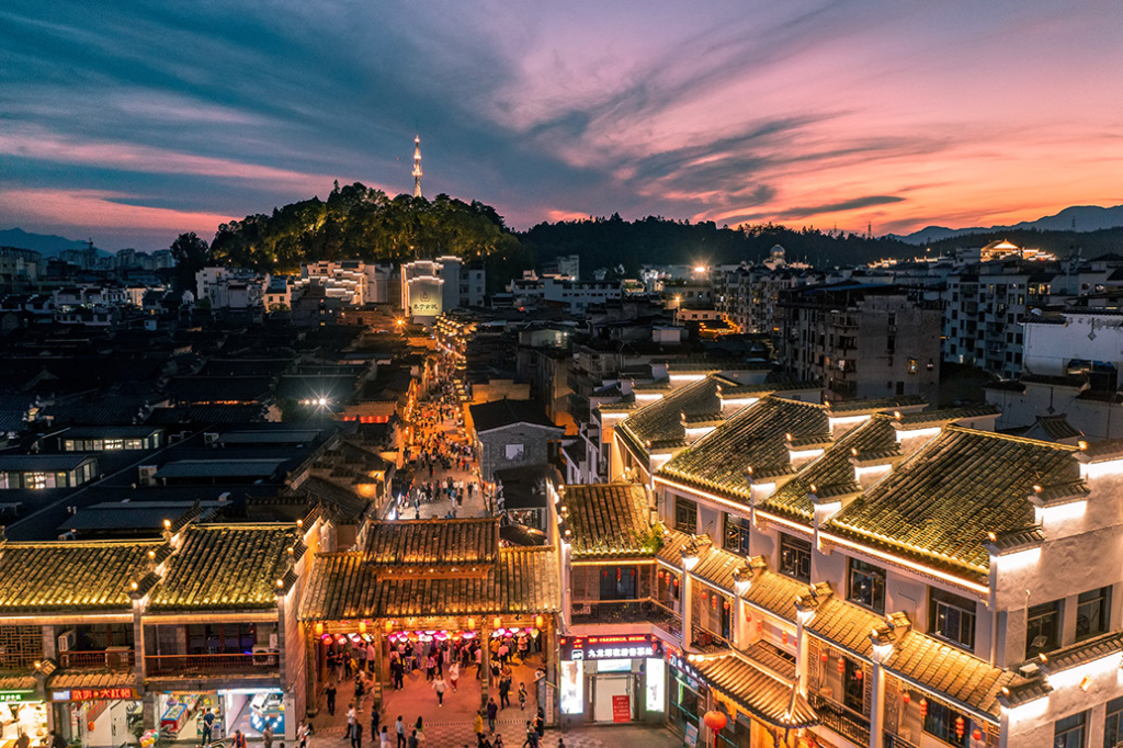 八字合婚www.jixiangqiming.vip:八字合婚www.jixiangqiming.vip-福建泰宁古城“重生”记：千年古城何以焕新？