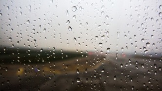 因降雨预警，北京市郊铁路7月29日全部停运