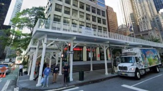 美國(guó)紐約曼哈頓槍擊案造成包括槍手在內(nèi)6人死亡