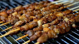 吃烤肉吃出了戊肝！吃燒烤要注意這幾個方面，不然癌癥會盯上你
