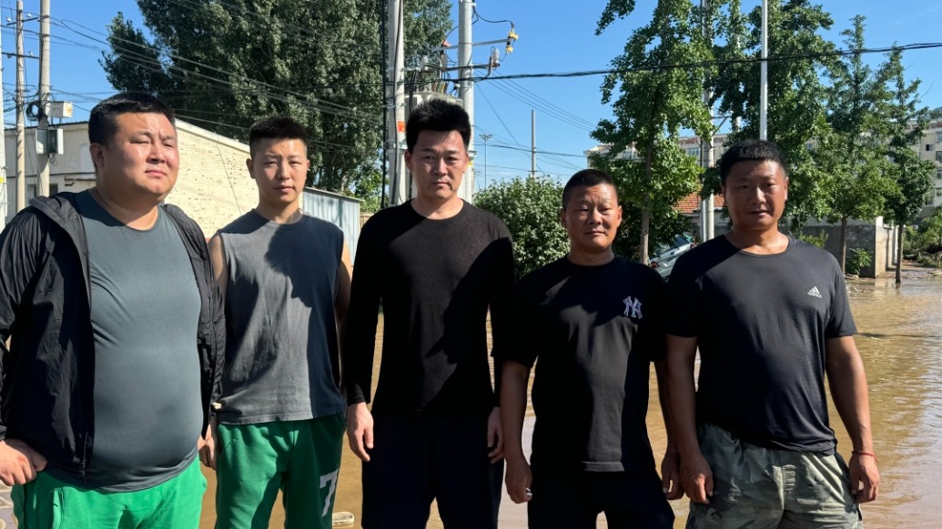 對話密云“鏟車俠”團(tuán)隊(duì)小伙：救援上百人，自己從養(yǎng)老院救出7人