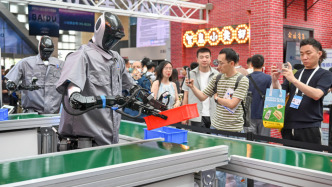 政治局会议：依法依规治理企业无序竞争，推进重点行业产能治理