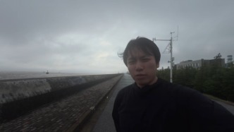 二登！記者實拍臺風(fēng)“竹節(jié)草”登陸上海奉賢沿海