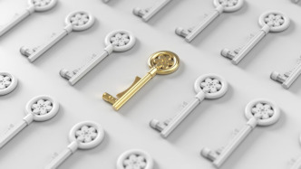 國科大本科錄取通知書即將派送，附國之重器同款金屬所制“學術之鑰”