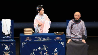 川剧《丁宝桢》天桥上演：重现晚清名臣风采和都江堰历史画卷