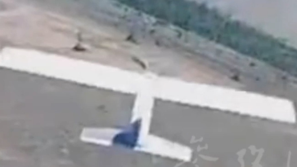 雙角度拍攝！俄無人機(jī)摧毀多架烏軍固定翼無人機(jī)