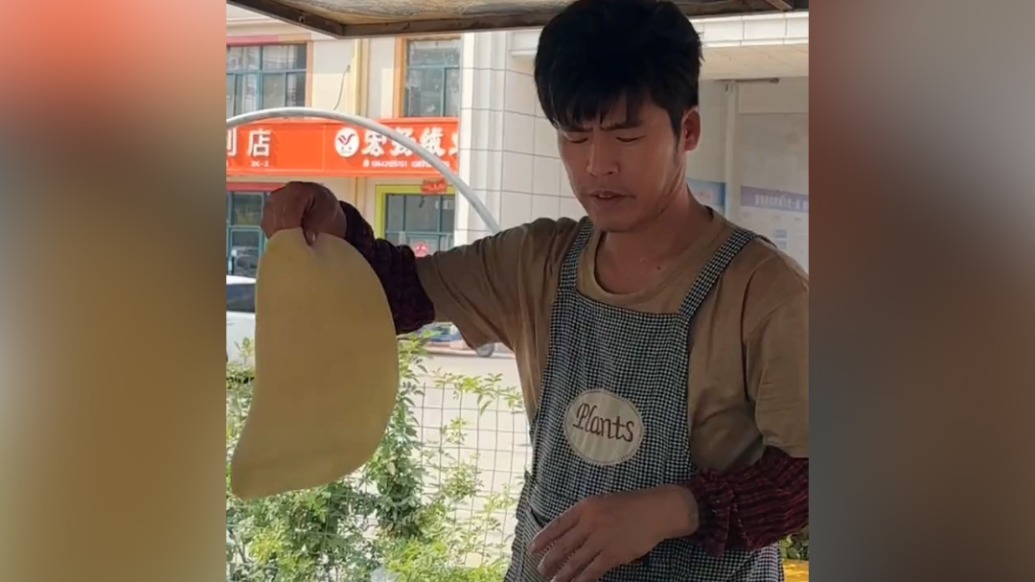 網(wǎng)紅“粥餅倫”回應(yīng)石家莊店鋪關(guān)門(mén)：干半年連房租也掙不回來(lái)